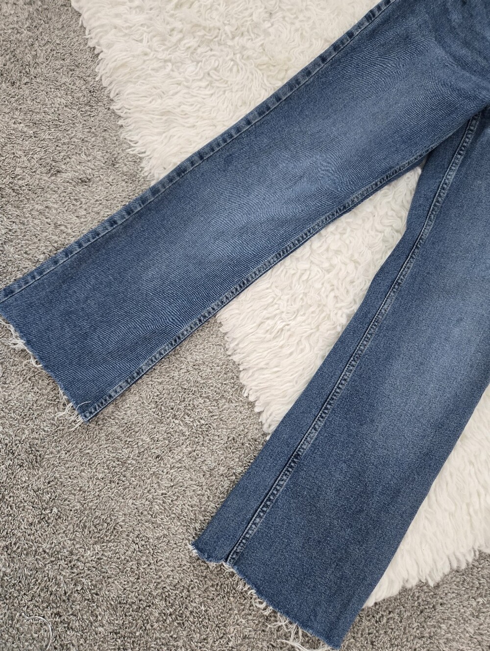 & Denim Bootcut Jeans. Size 6. - Picture 3 of 9